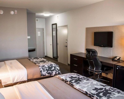 Sleep Inn & Suites Medical Center image 9
